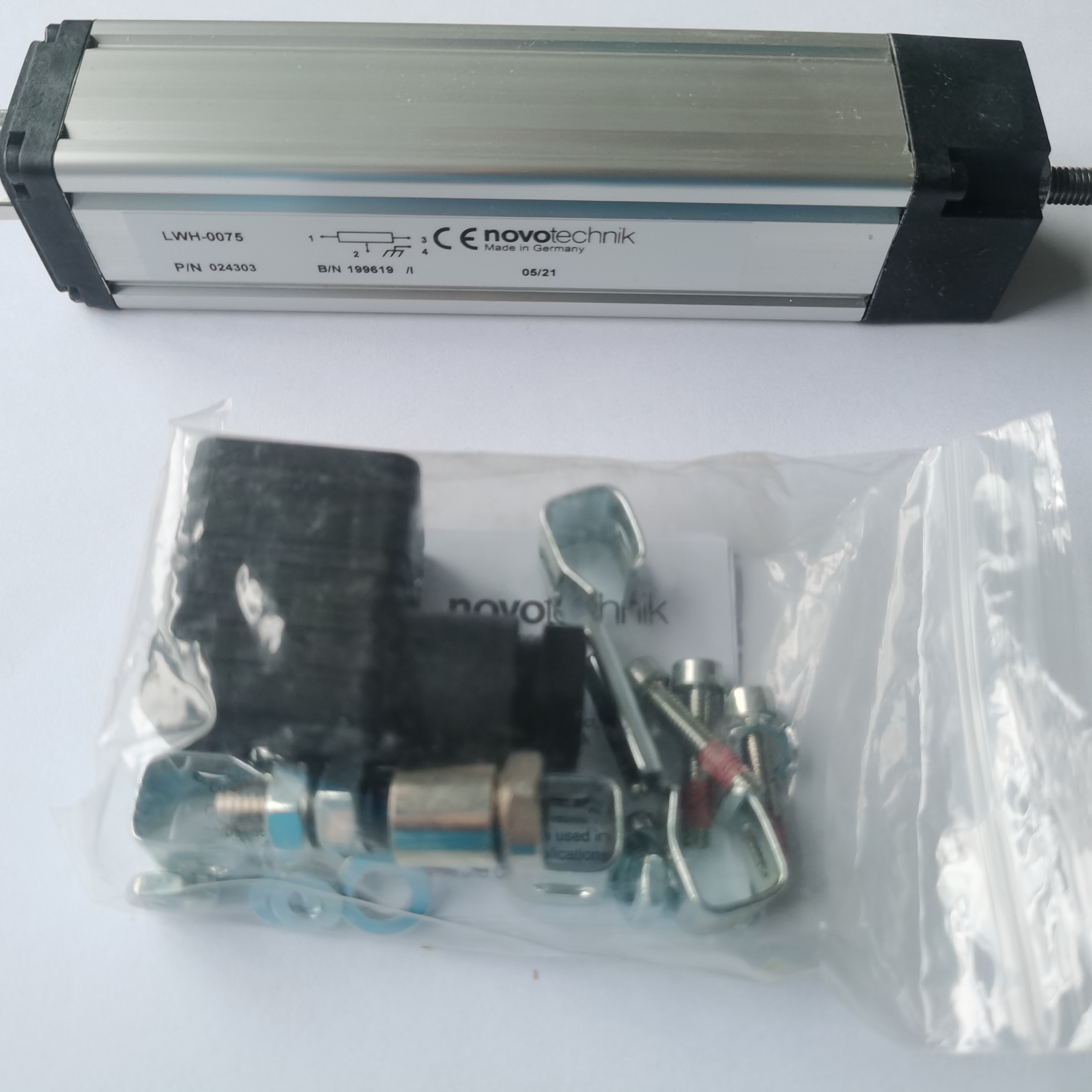 德国 Novo可变电阻器 LWH-0075 直线位移传感器|75mm 拉杆式电子尺参数、优势与应用详解
