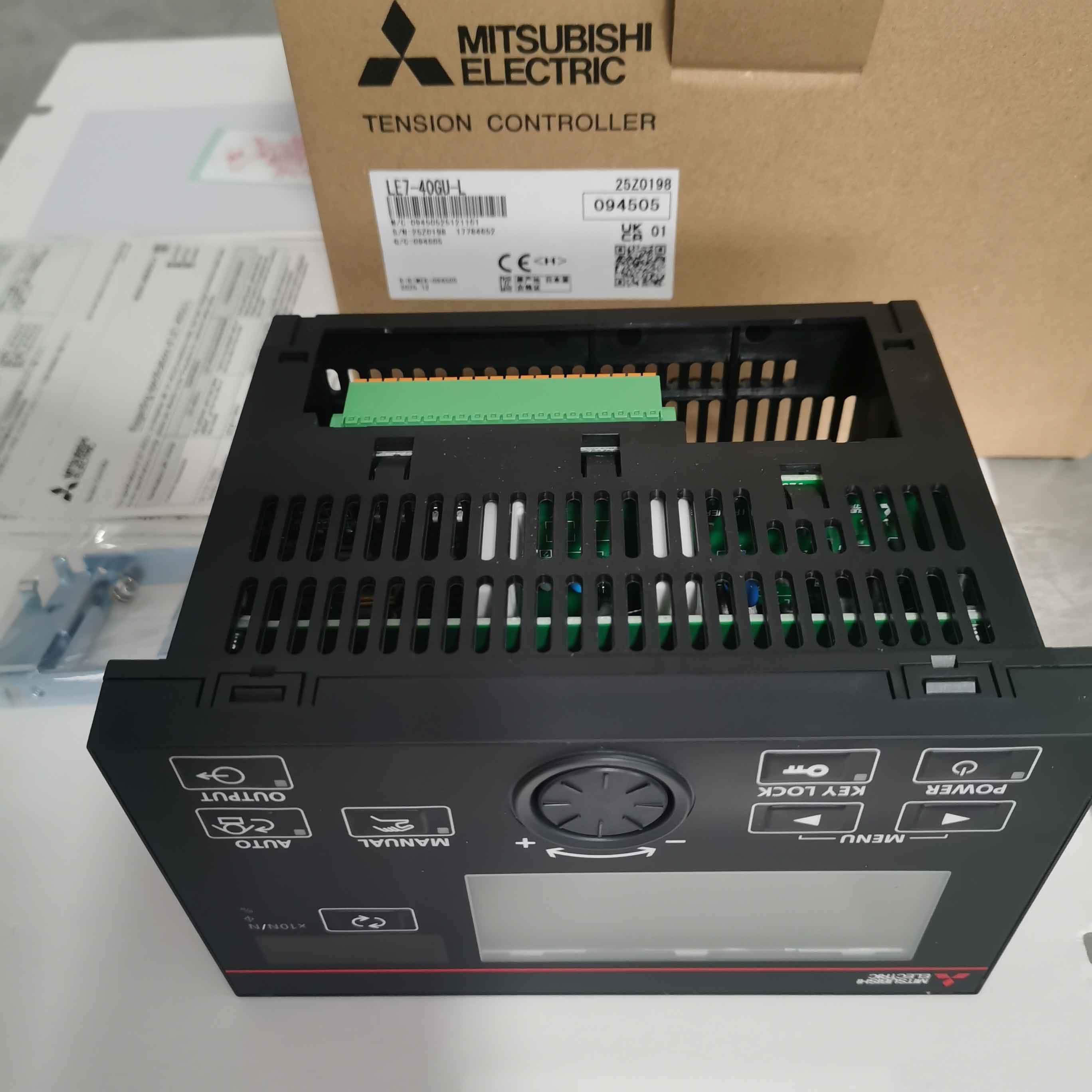 MITSUBISHI三菱全自动张力控制器LE7-40GU-L