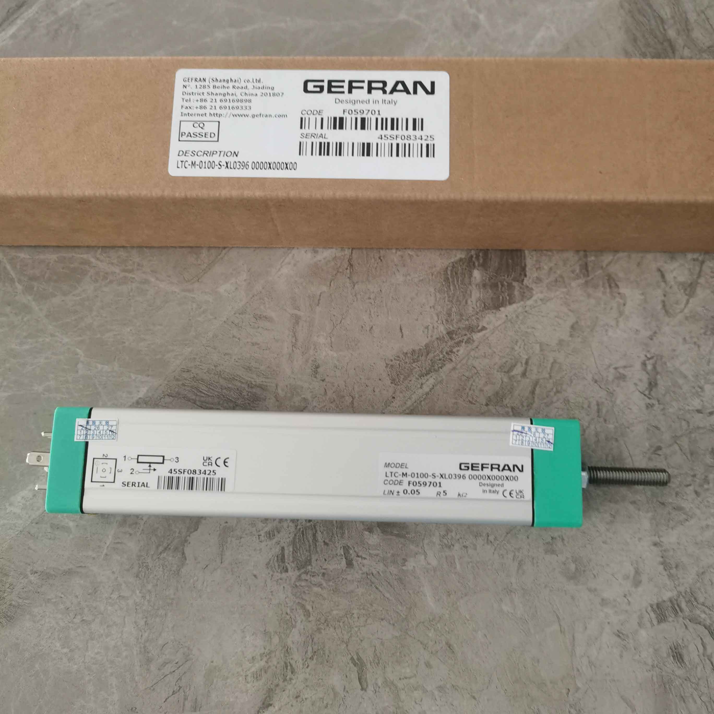 GEFRAN杰福伦LTC-M-0100-S-XL0396位移传感器LT-M-0100-S-XL0396电子尺LTC-M-0100-S电位器F059701参数特点与应用