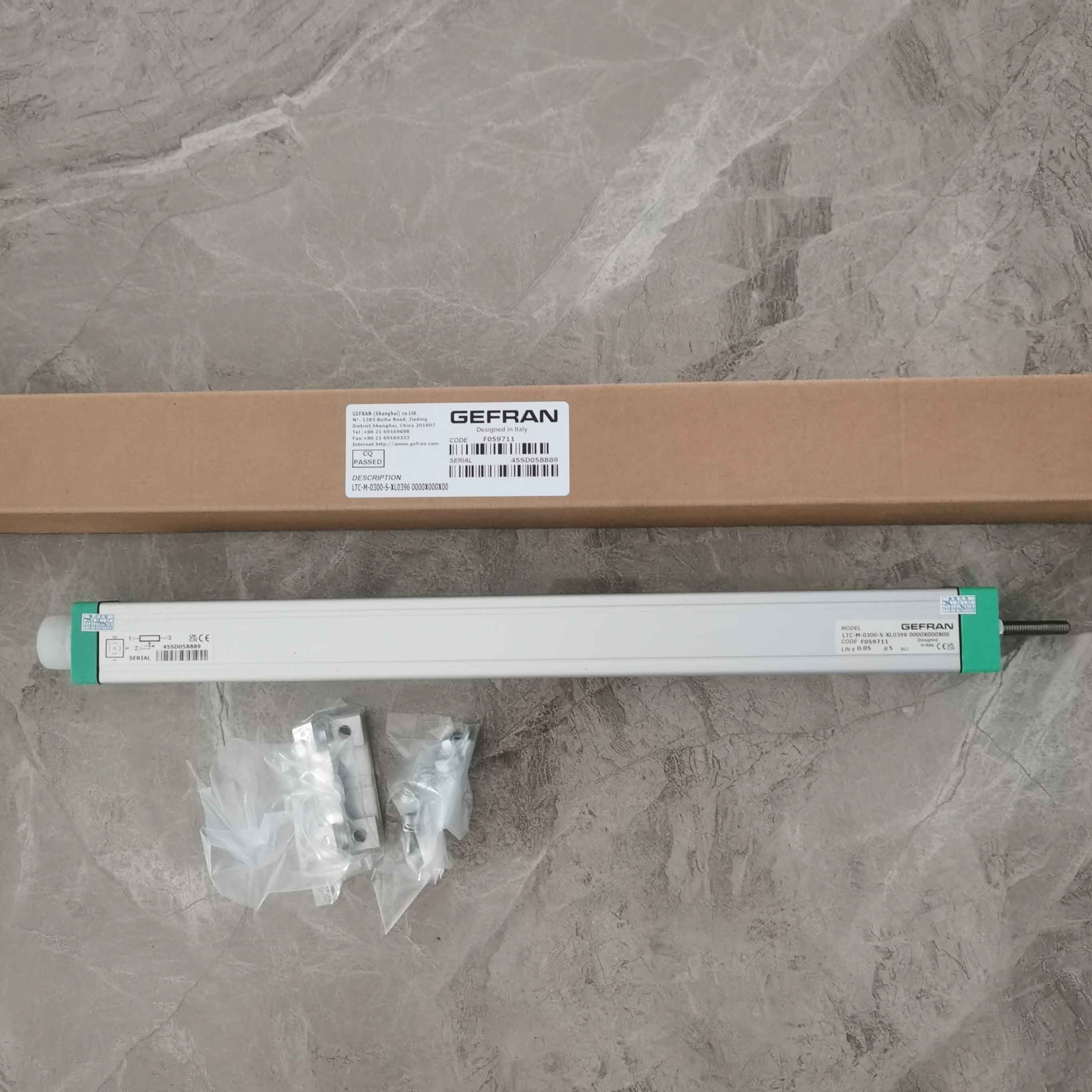 GEFRAN杰福伦LTC-M-0300-S-XL0396工业位置传感器LT-M-0300-S-XL0396电子尺F059711电阻尺LT-M-0300-S